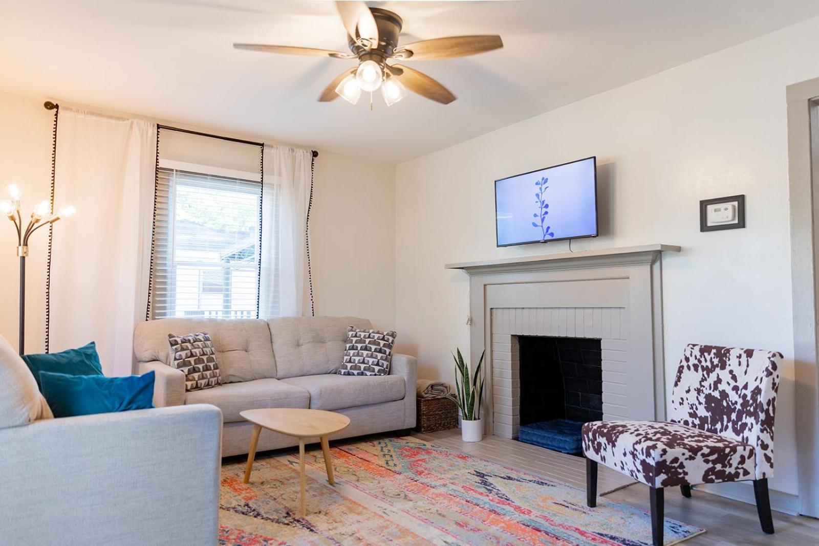 Blue Bungalow W/ Free Golf Cart 1/2 Mi From Square Covington Exterior photo